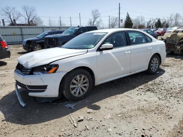 Obraz 1 z 2014 VOLKSWAGEN PASSAT S 2014 z VIN 1VWAH7A35EC012484