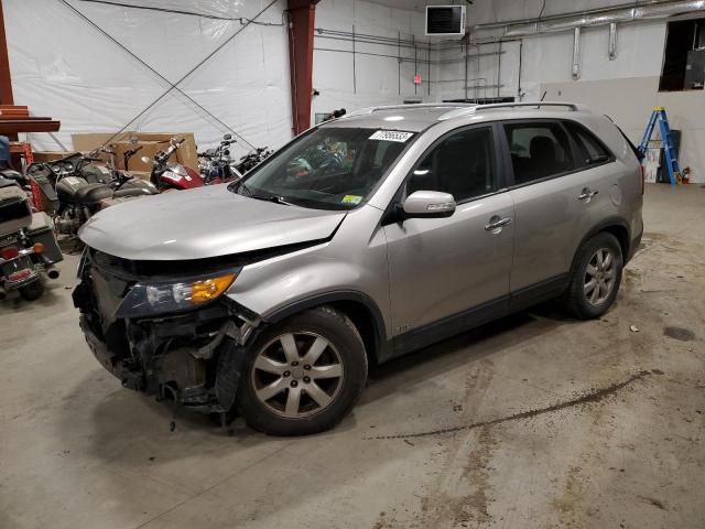 Изображение 1 2013 KIA SORENTO LX 2013 с VIN 5XYKTDA28DG421715