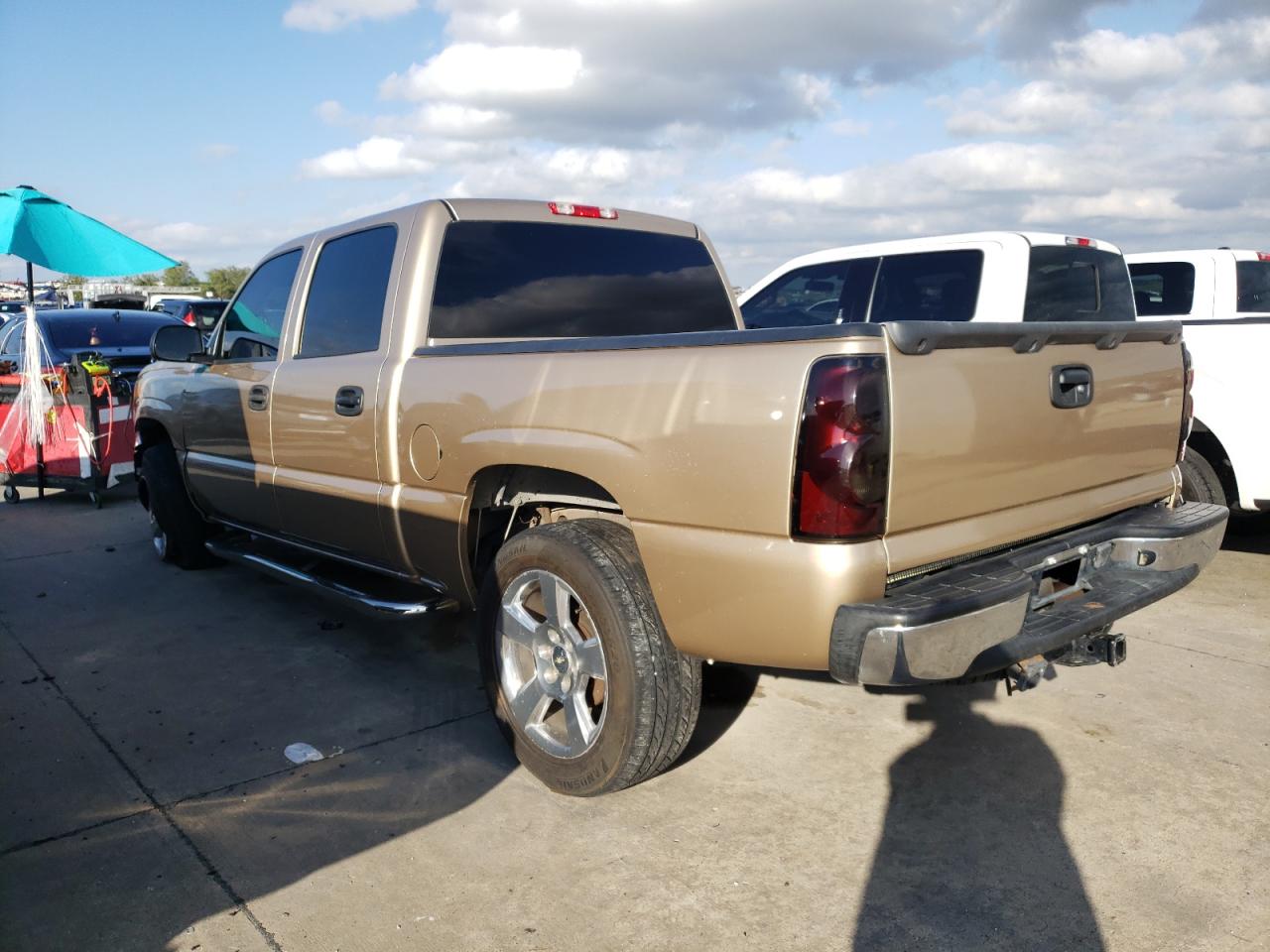 Obraz 2 z 2005 CHEVROLET SILVERADO C1500 2005 z VIN 2GCEC13TX51288050