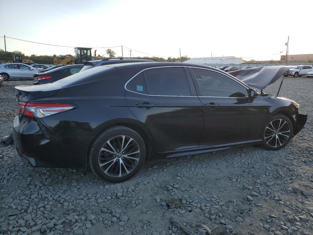 Obraz 3 z 2018 TOYOTA CAMRY L 2018 z VIN 4T1B11HK4JU144125