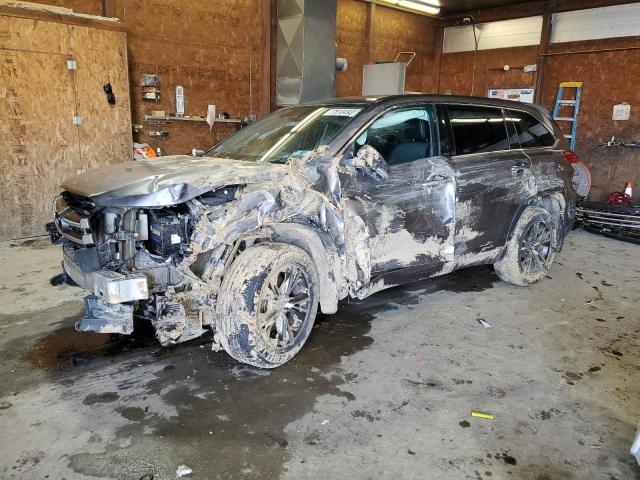 Obraz 1 z 2018 TOYOTA HIGHLANDER LE 2018 z VIN 5TDBZRFH2JS898664