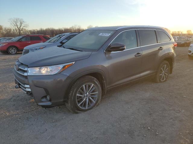 Изображение 2017 TOYOTA HIGHLANDER SE 2017