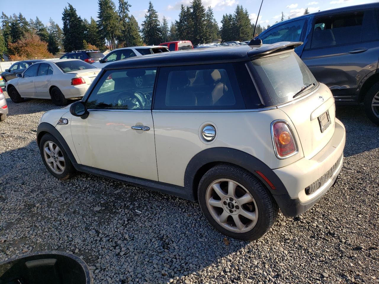 Image 2 of 2010 MINI COOPER S 2010 with VIN WMWMF7C50ATW89227