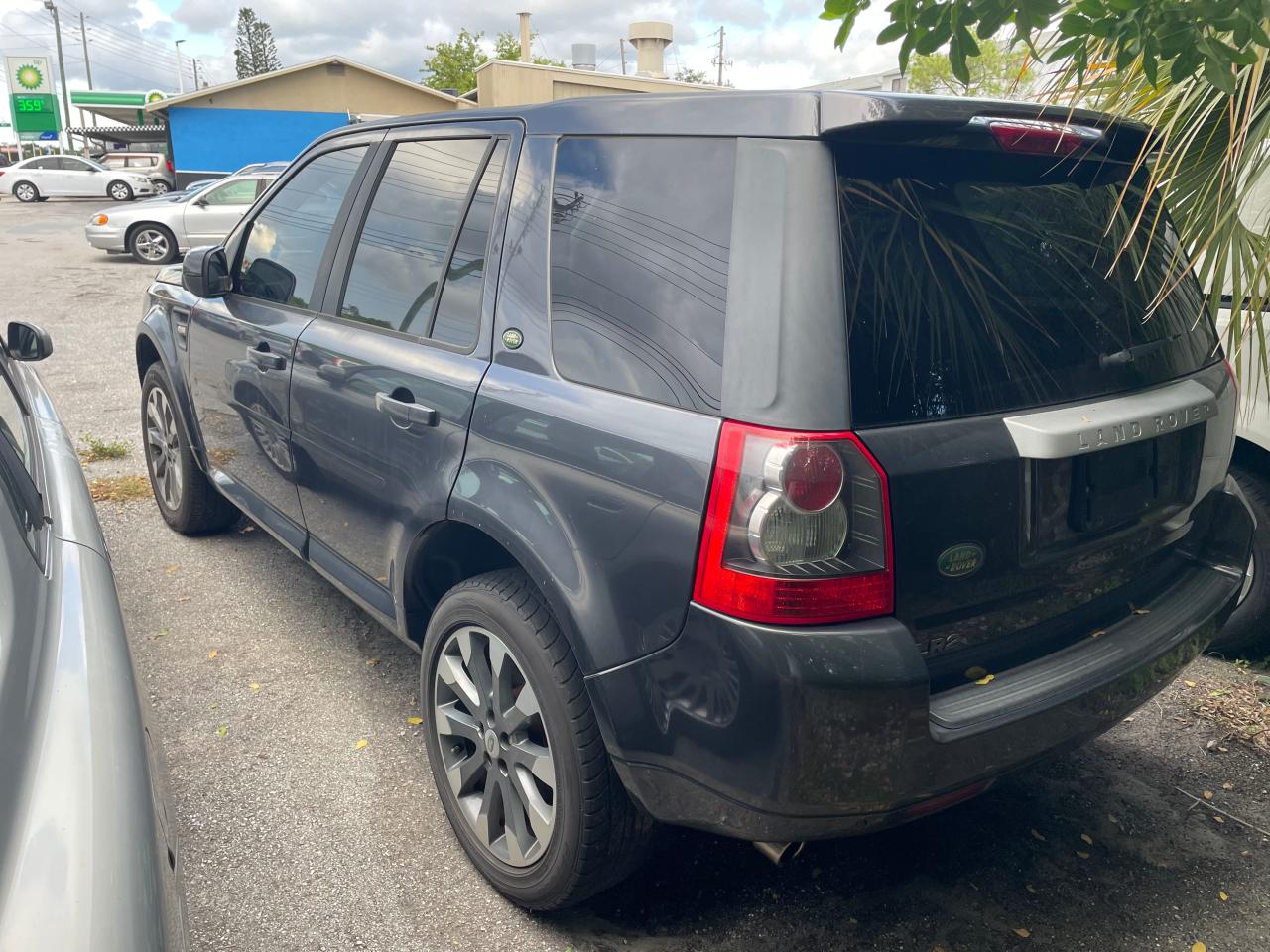 Obraz 3 z 2010 LAND ROVER LR2  2010 z VIN SALFP2BN8AH201828