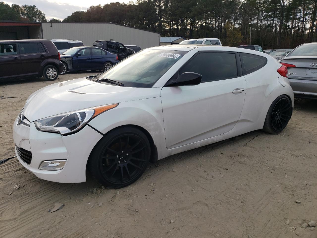 Изображение 1 2013 HYUNDAI VELOSTER  2013 с VIN KMHTC6AD4DU099909