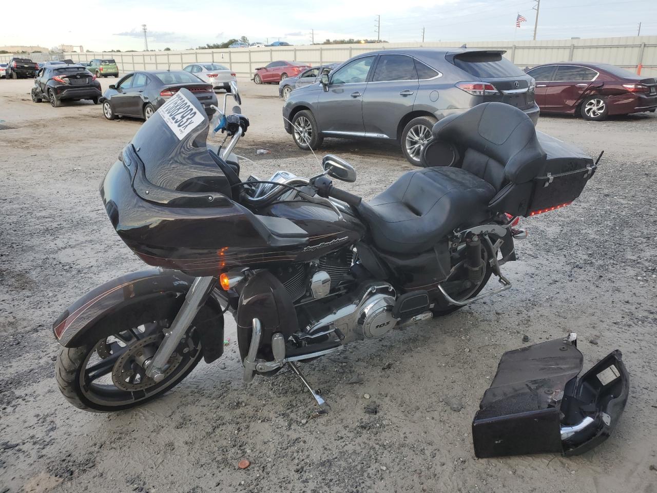 Изображение 2 2011 HARLEY-DAVIDSON FLTRU  2011 с VIN 1HD1KGM14BB616364