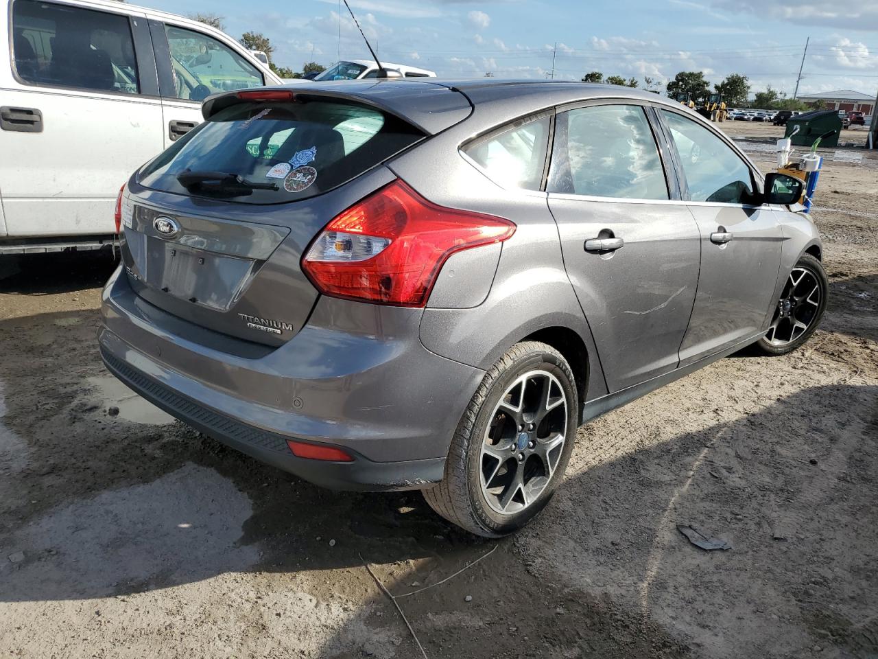 Image 3 of 2012 FORD FOCUS TITANIUM 2012 with VIN 1FAHP3N26CL474103