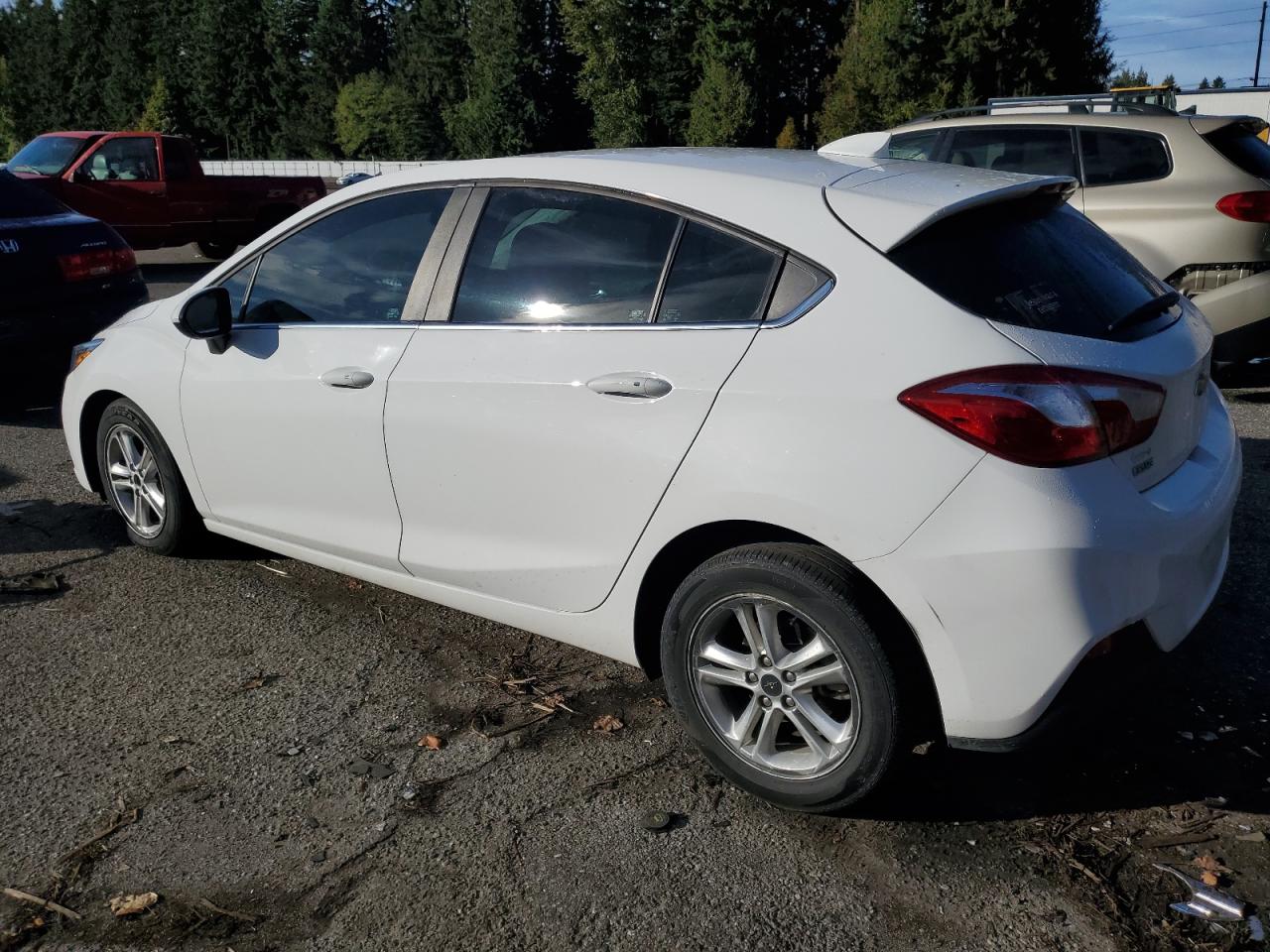 Image 2 of 2018 CHEVROLET CRUZE LT 2018 with VIN 3G1BE6SM0JS594282