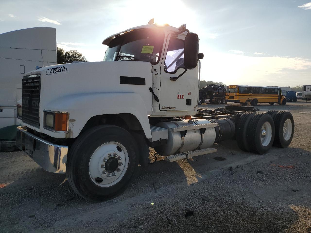 Изображение 2 2004 MACK 600 CH600 2004 с VIN 1M2AA13Y24N156683