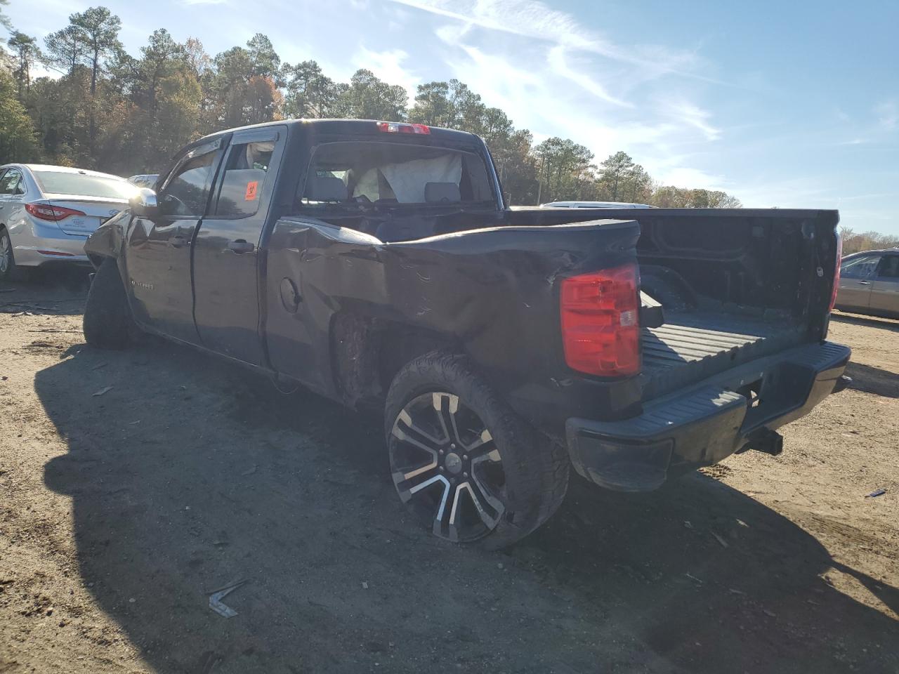 Image 2 of 2016 CHEVROLET SILVERADO C1500 CUSTOM 2016 with VIN 1GCRCPEC6GZ423262