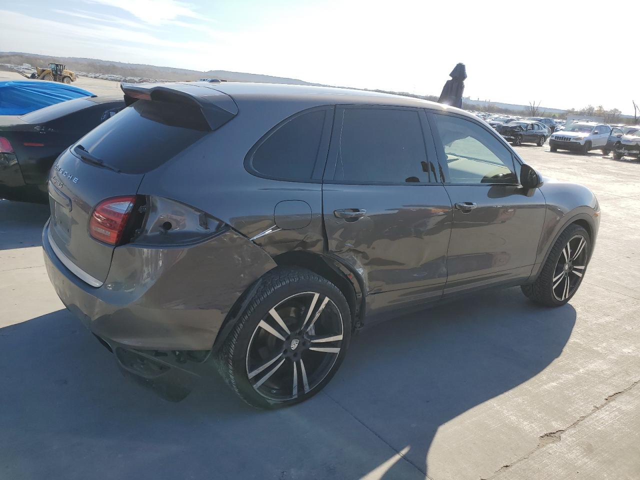 Obraz 3 z 2012 PORSCHE CAYENNE S 2012 z VIN WP1AB2A24CLA46457