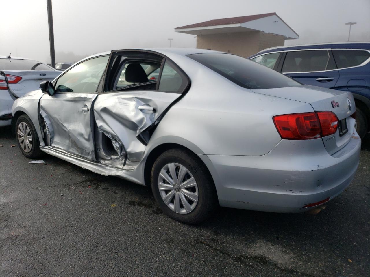 Изображение 2 2011 VOLKSWAGEN JETTA BASE 2011 с VIN 3VW2K7AJ6BM390196