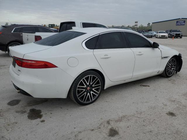 Изображение 3 2017 JAGUAR XF PREMIUM 2017 с VIN SAJBD4BV8HCY43274