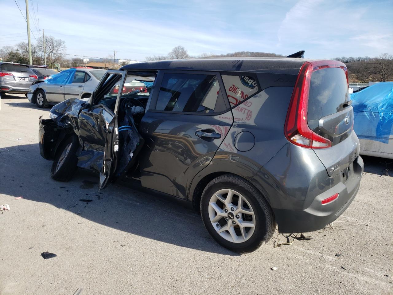 Изображение 2 2021 KIA SOUL LX 2021 с VIN KNDJ23AU9M7737373