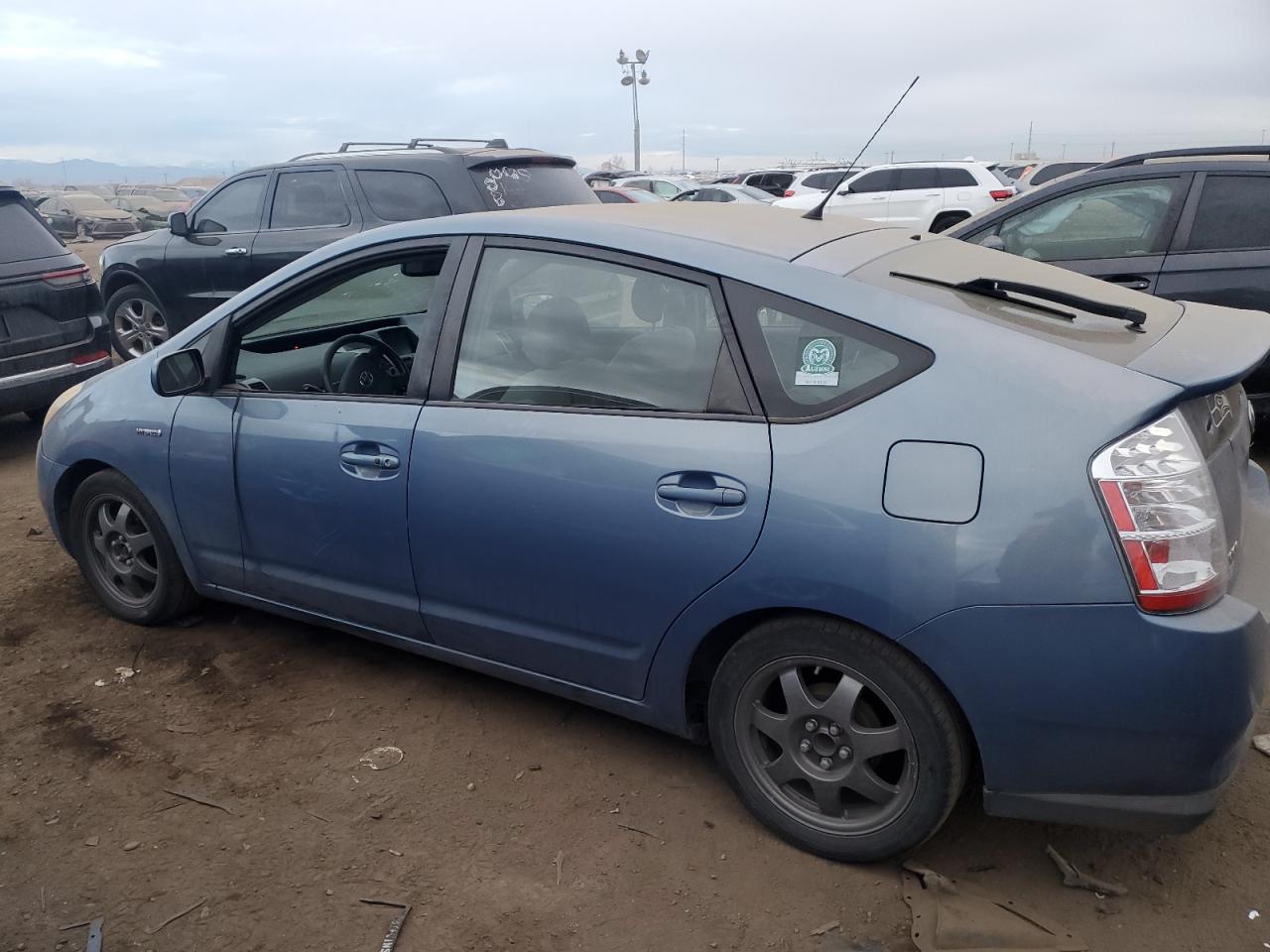 Image 2 of 2007 TOYOTA PRIUS  2007 with VIN JTDKB20U677573956