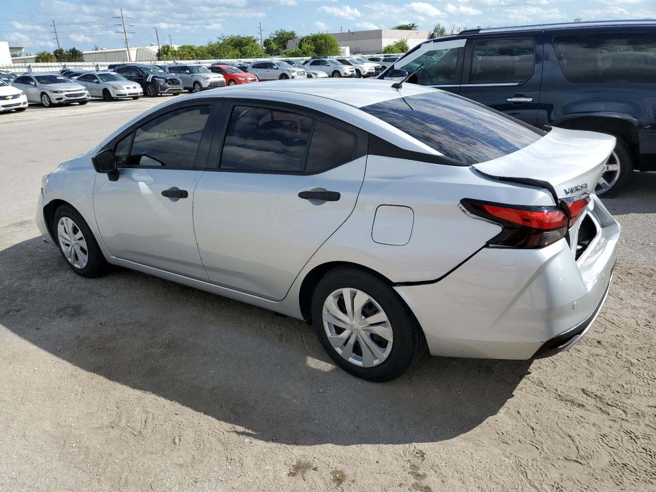 Изображение 2 2020 NISSAN VERSA S 2020 с VIN 3N1CN8DV8LL841335