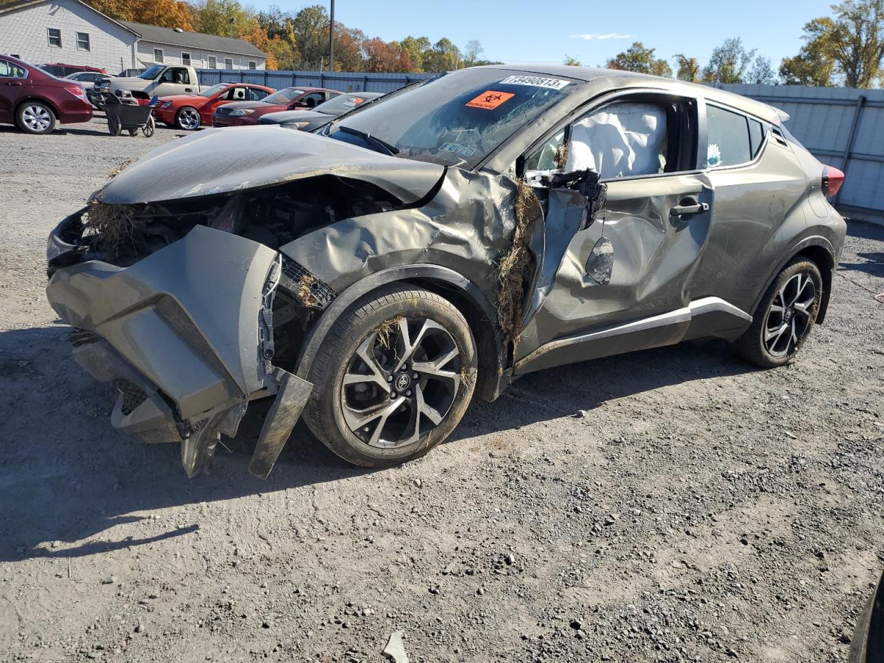 Image 1 of 2021 TOYOTA C-HR XLE 2021 with VIN JTNKHMBX3M1125900