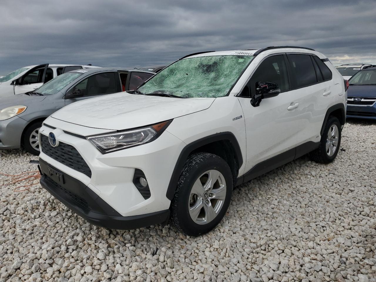 Image 1 of 2021 TOYOTA RAV4 XLE 2021 with VIN JTMR6RFV4MD014480
