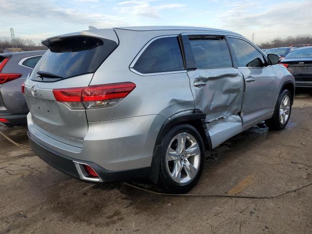 Image 3 of 2019 TOYOTA HIGHLANDER LIMITED 2019 with VIN 5TDDZRFH5KS724159