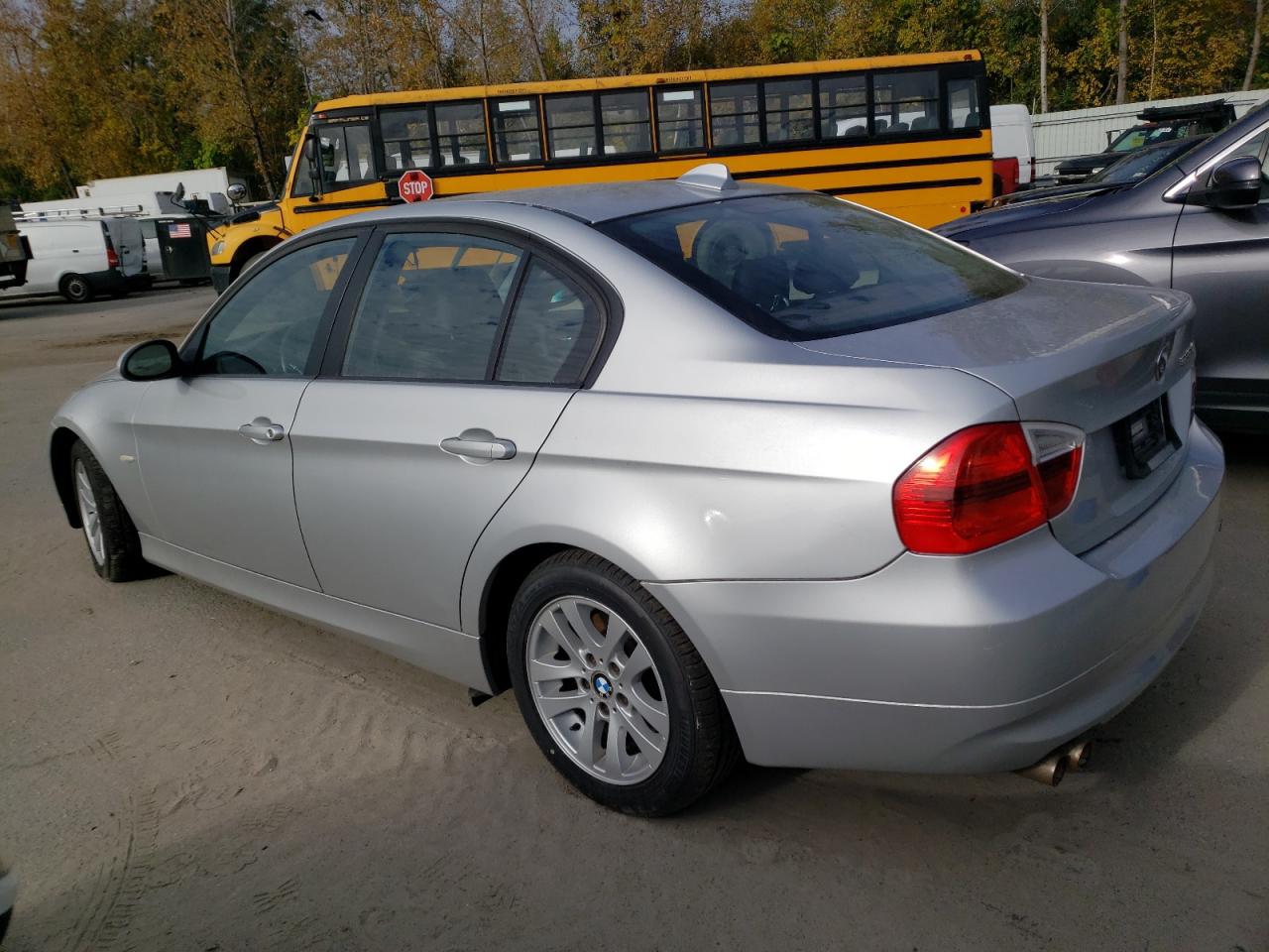 Изображение 2 2006 BMW 325 XI 2006 с VIN WBAVD13596KV12485
