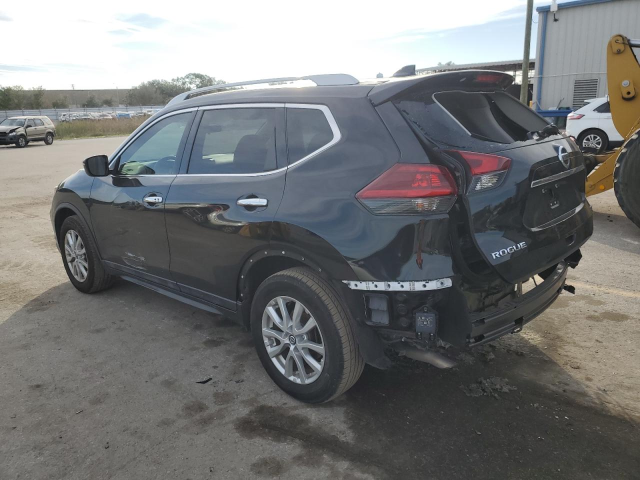 Obraz 2 z 2018 NISSAN ROGUE S 2018 z VIN 5N1AT2MT2JC780011