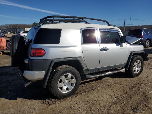 Изображение 3 2007 TOYOTA FJ CRUISER  2007 с VIN JTEBU11F470080446