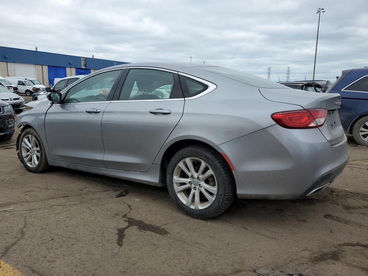 Изображение 2 2016 CHRYSLER 200 LIMITED 2016 с VIN 1C3CCCAG3GN121706