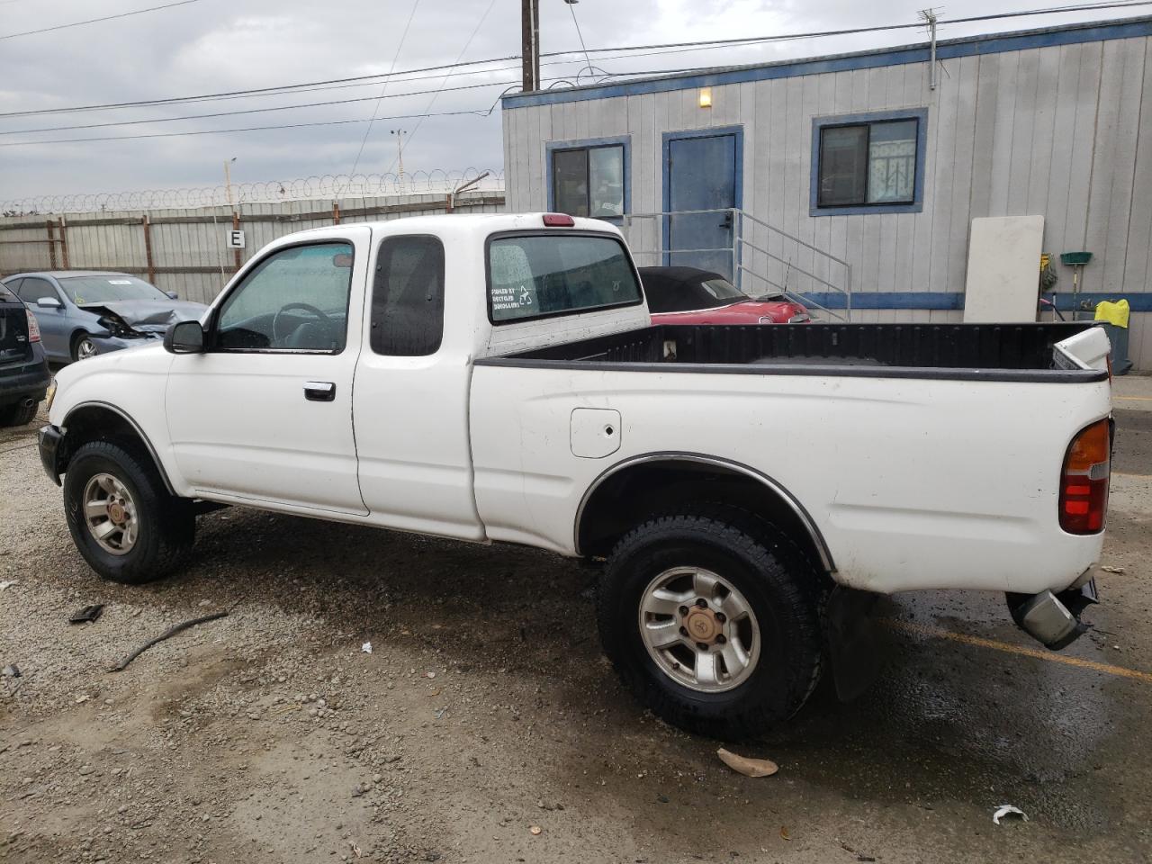 Obraz 2 z 2000 TOYOTA TACOMA XTRACAB PRERUNNER 2000 z VIN 5TESN92N9YZ710825