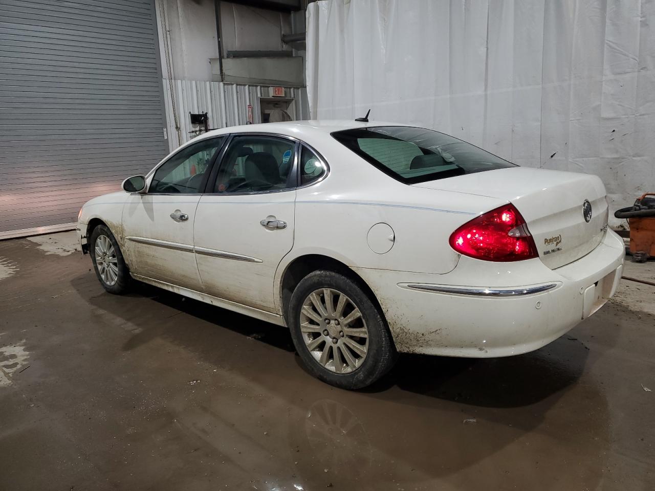 Obraz 2 z 2007 BUICK LACROSSE CXS 2007 z VIN 2G4WE587171222633