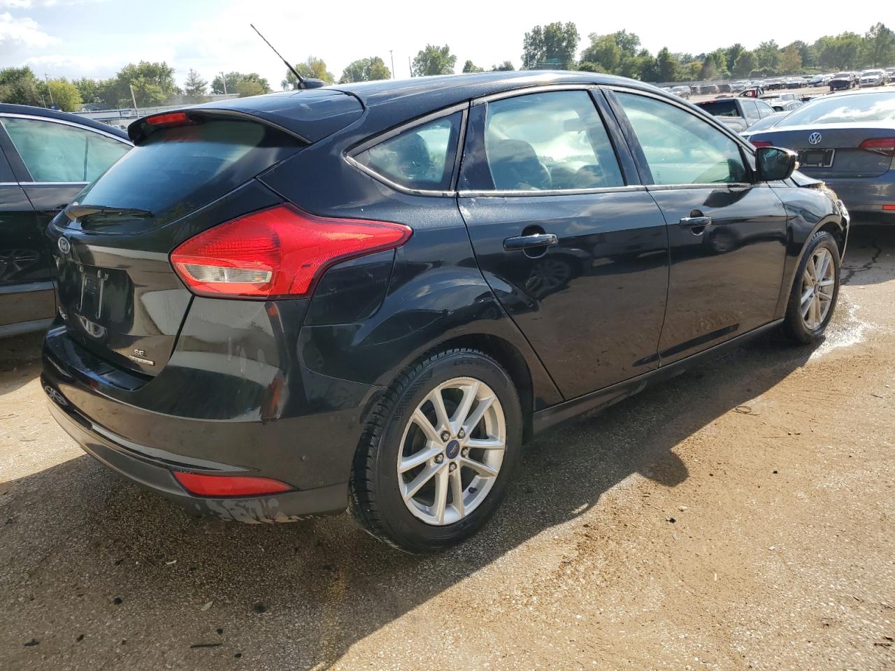 Obraz 3 z 2015 FORD FOCUS SE 2015 z VIN 1FADP3K27FL284351