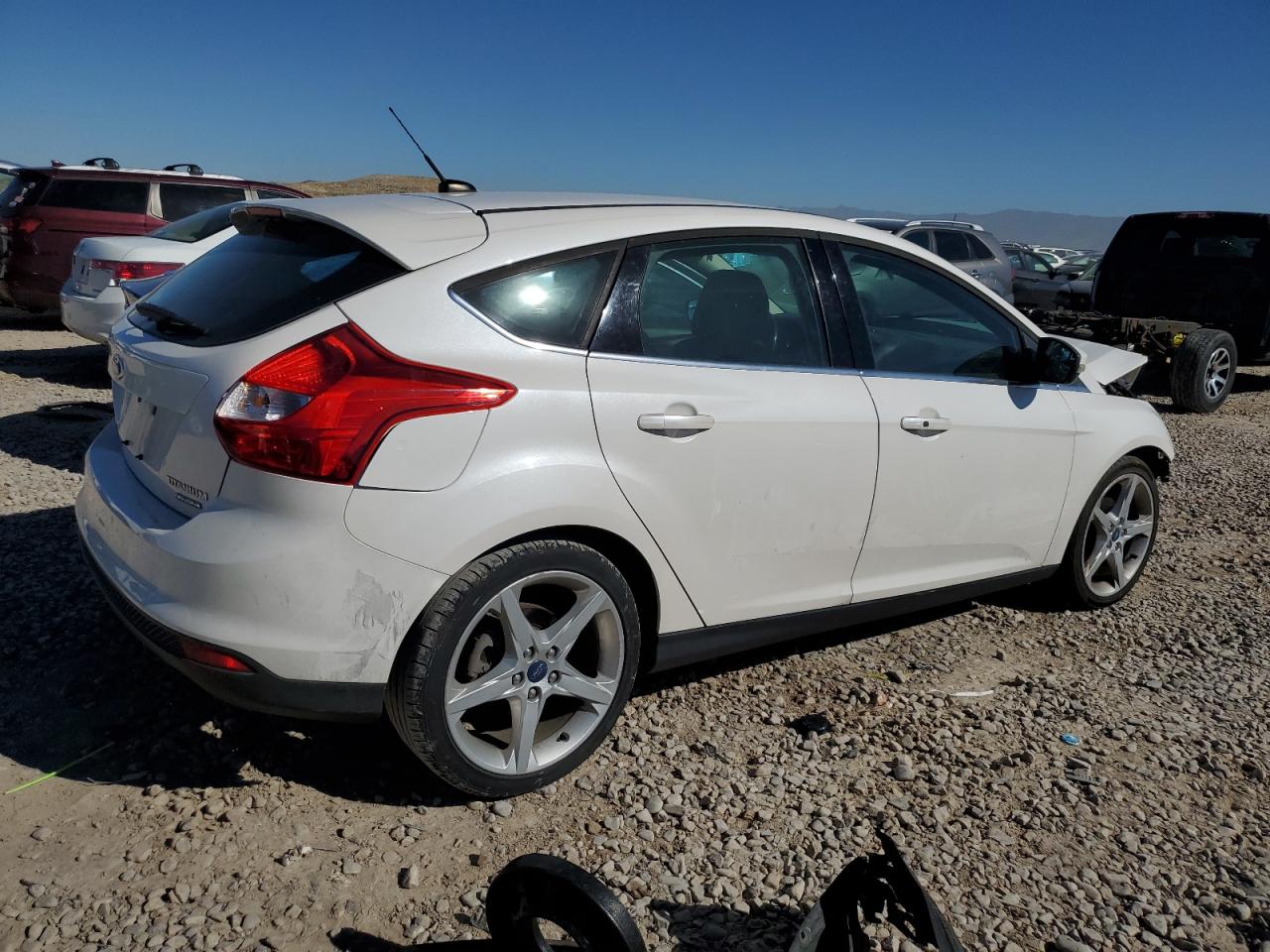 Image 3 of 2012 FORD FOCUS TITANIUM 2012 with VIN 1FAHP3N2XCL390141