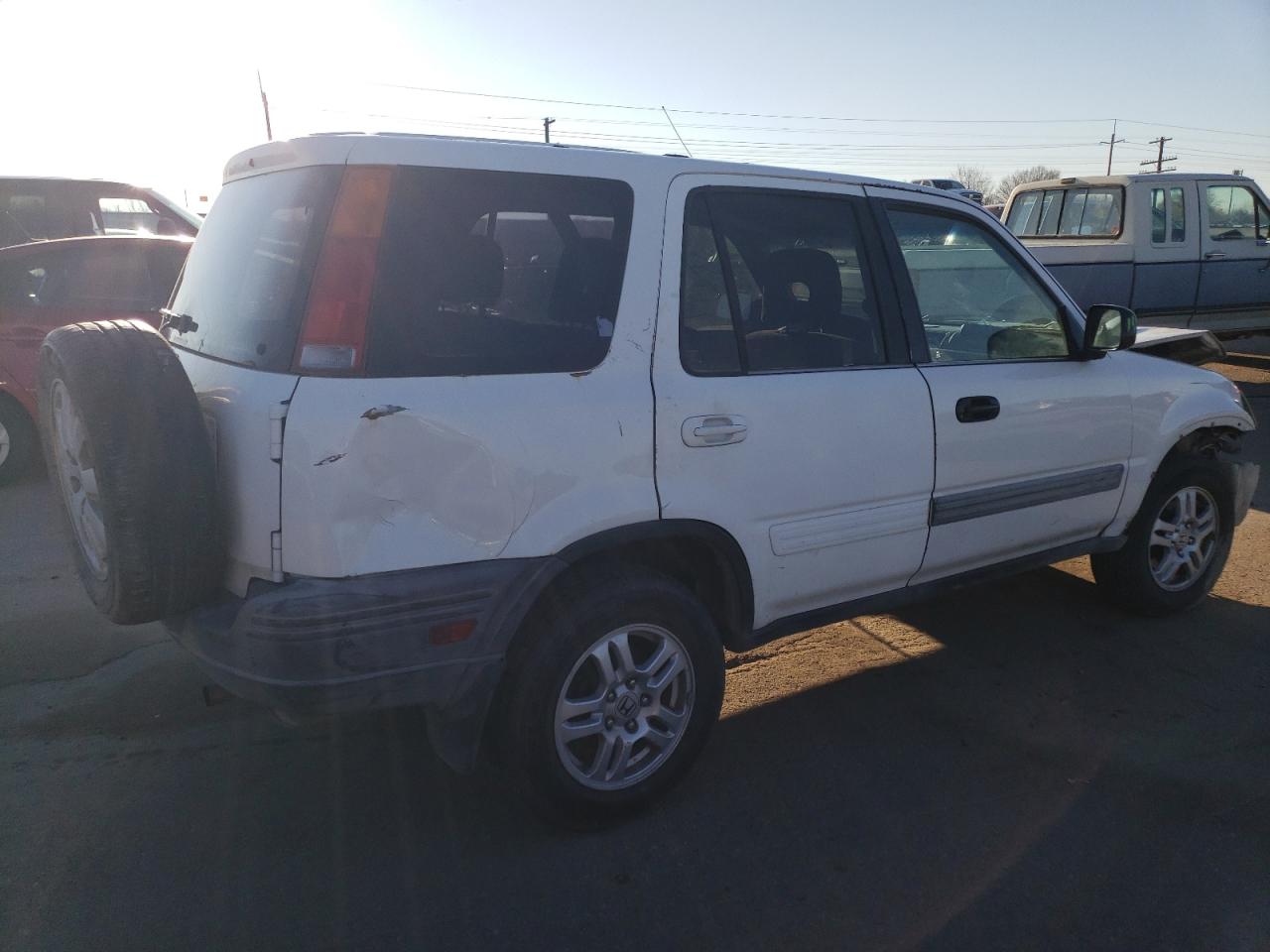 Image 3 of 1999 HONDA CR-V LX 1999 with VIN JHLRD184XXC083554