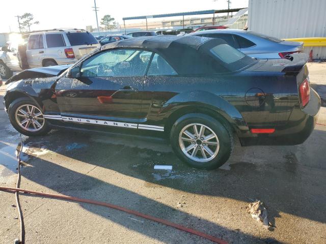 Obraz 2 z 2005 Ford Mustang 2005 z VIN 1ZVFT84N455252332