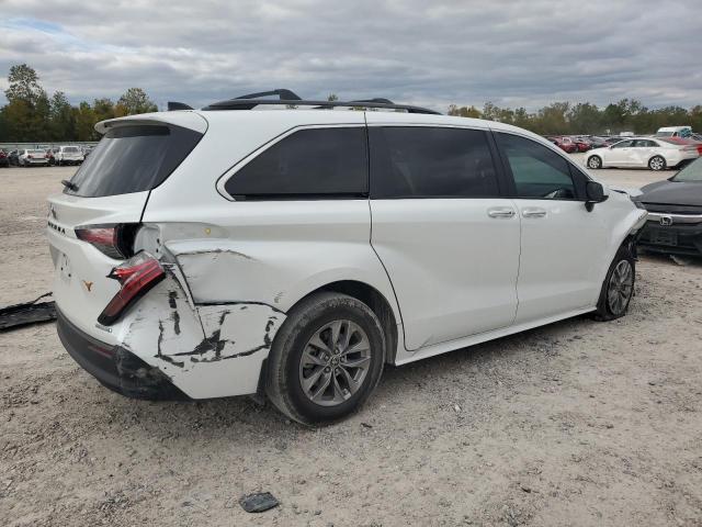 Obraz 3 z 2022 TOYOTA SIENNA XLE 2022 z VIN 5TDYRKEC8NS120236
