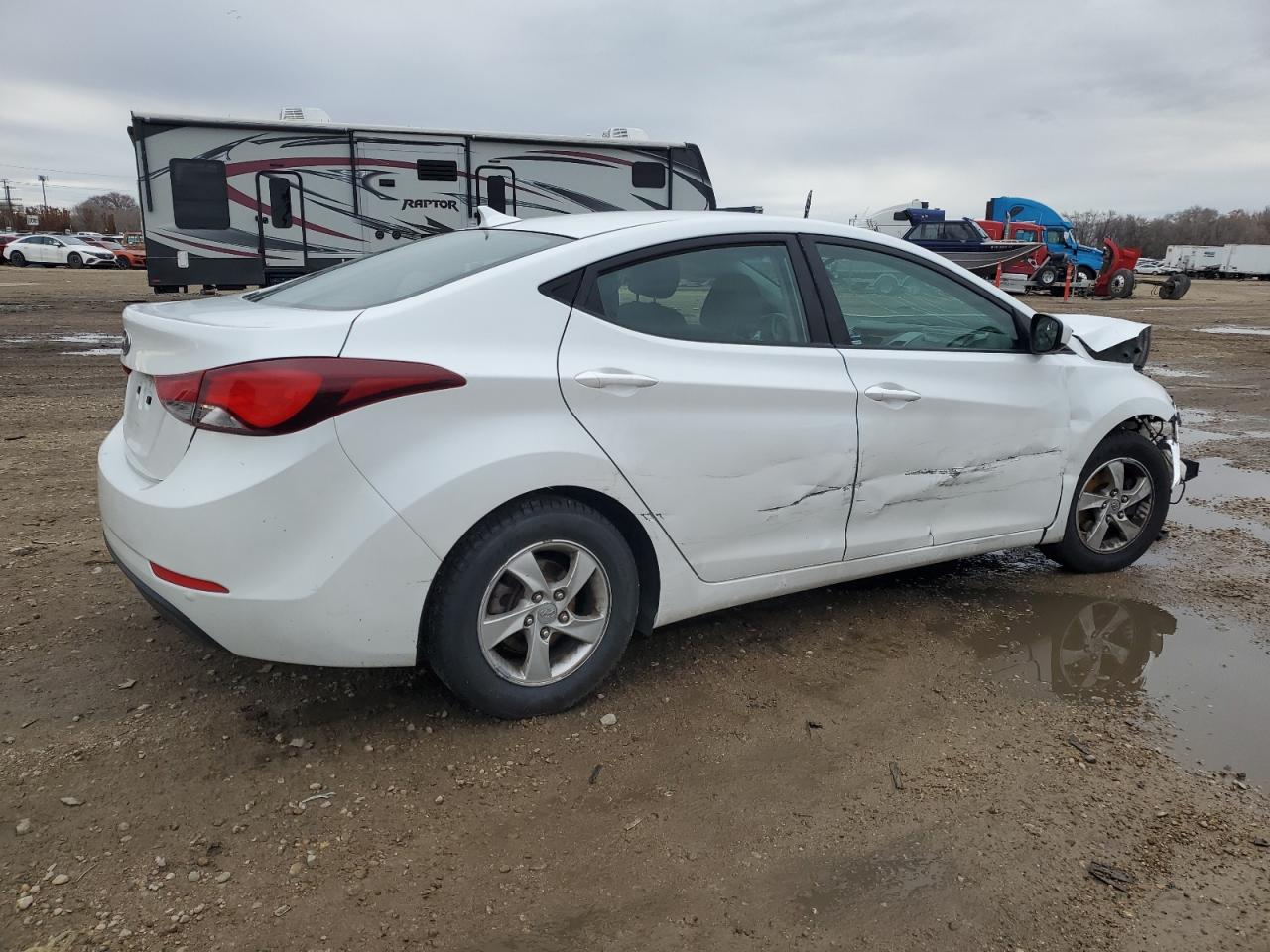 Image 3 of 2015 HYUNDAI ELANTRA SE 2015 with VIN 5NPDH4AE8FH552577