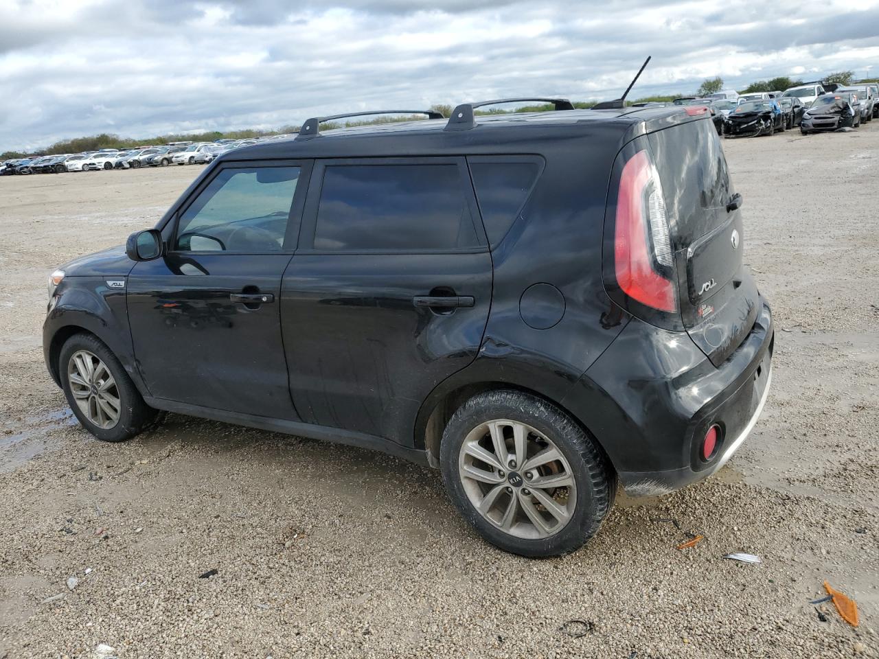 Изображение 2 2018 KIA SOUL + 2018 с VIN KNDJP3A5XJ7560547