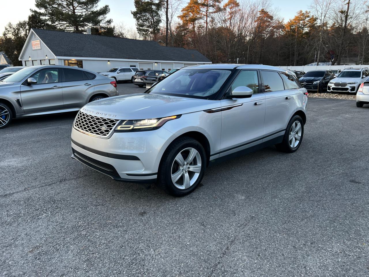 Изображение 1 2018 LAND ROVER RANGE ROVER VELAR S 2018 с VIN SALYB2RX1JA725202
