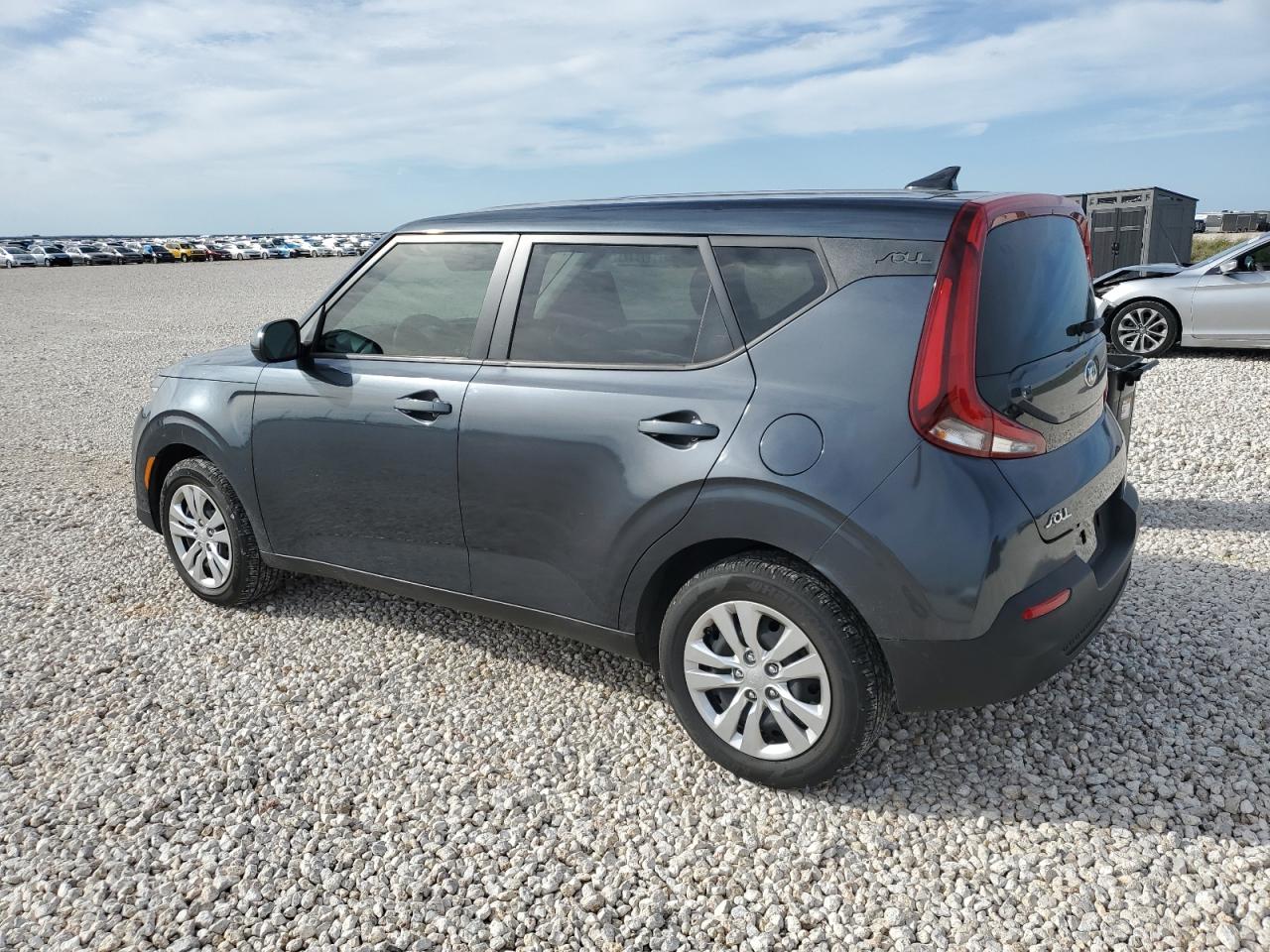 Изображение 2 2020 KIA SOUL LX 2020 с VIN KNDJ23AUXL7110776
