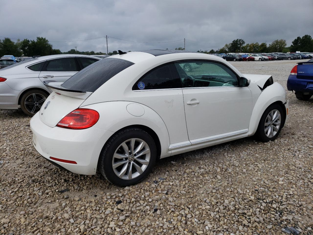 Obraz 3 z 2013 VOLKSWAGEN BEETLE  2013 z VIN 3VWJL7AT1DM628968