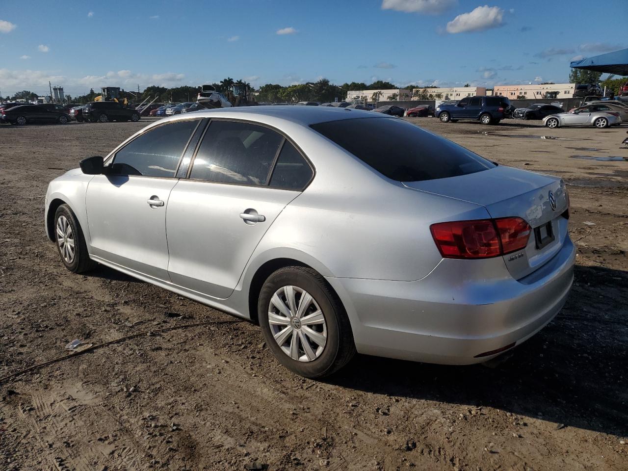 Obraz 2 z 2014 VOLKSWAGEN JETTA BASE 2014 z VIN 3VW2K7AJ9EM327713