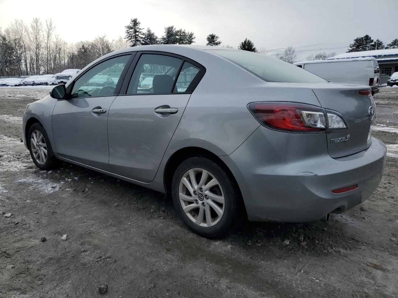 Image 2 of 2013 MAZDA 3 I 2013 with VIN JM1BL1VP9D1821464