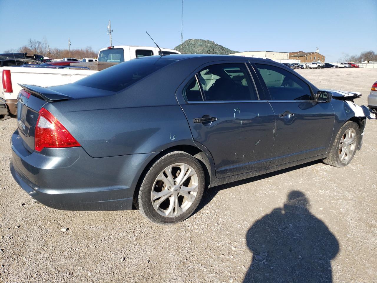Obraz 3 z 2012 FORD FUSION SE 2012 z VIN 3FAHP0HA5CR107132
