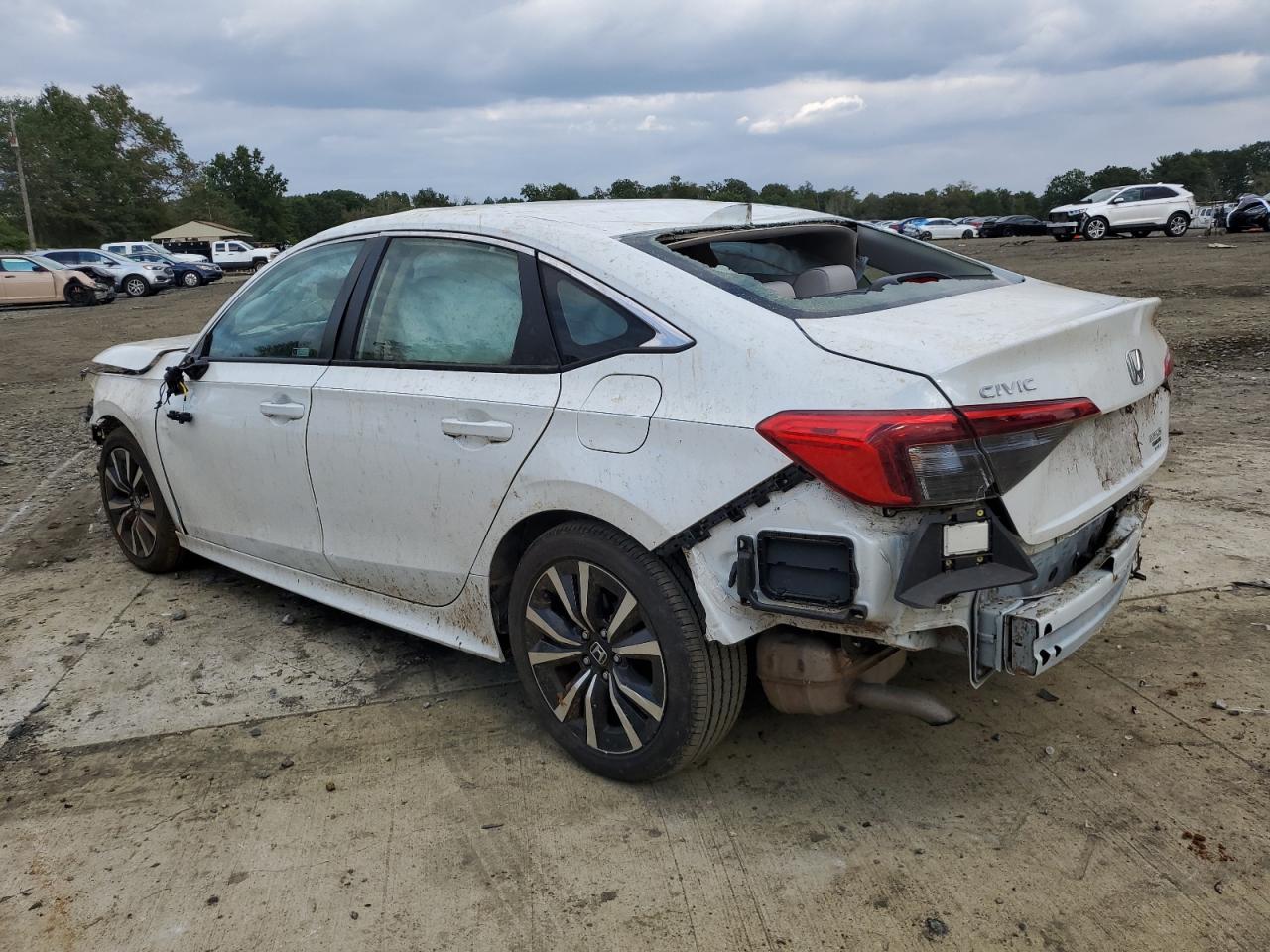 Изображение 2 2022 HONDA CIVIC EX 2022 с VIN JHMFE1F75NX008355
