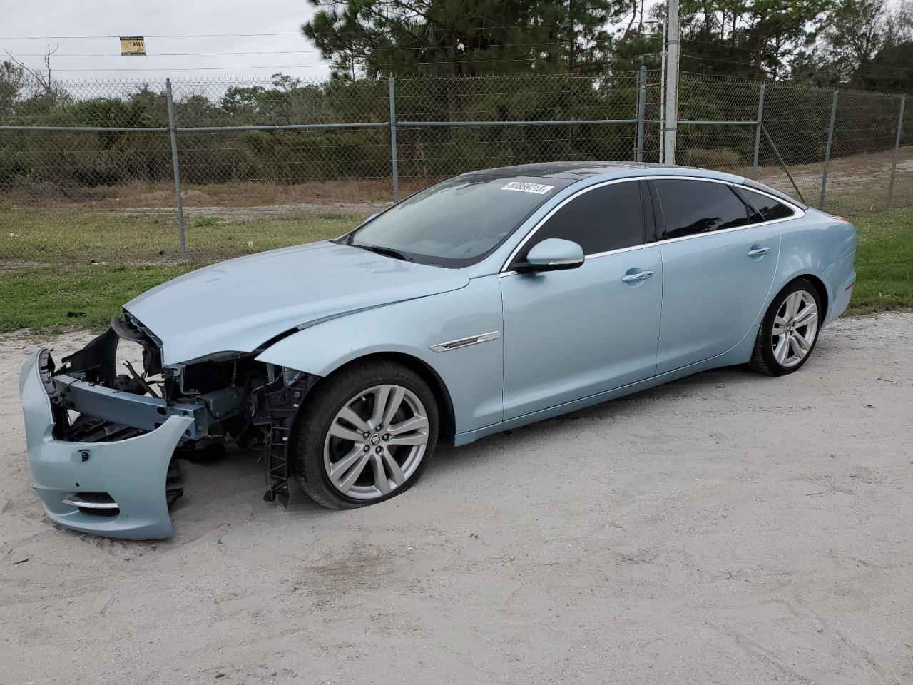 2011 JAGUAR XJL  2011 image