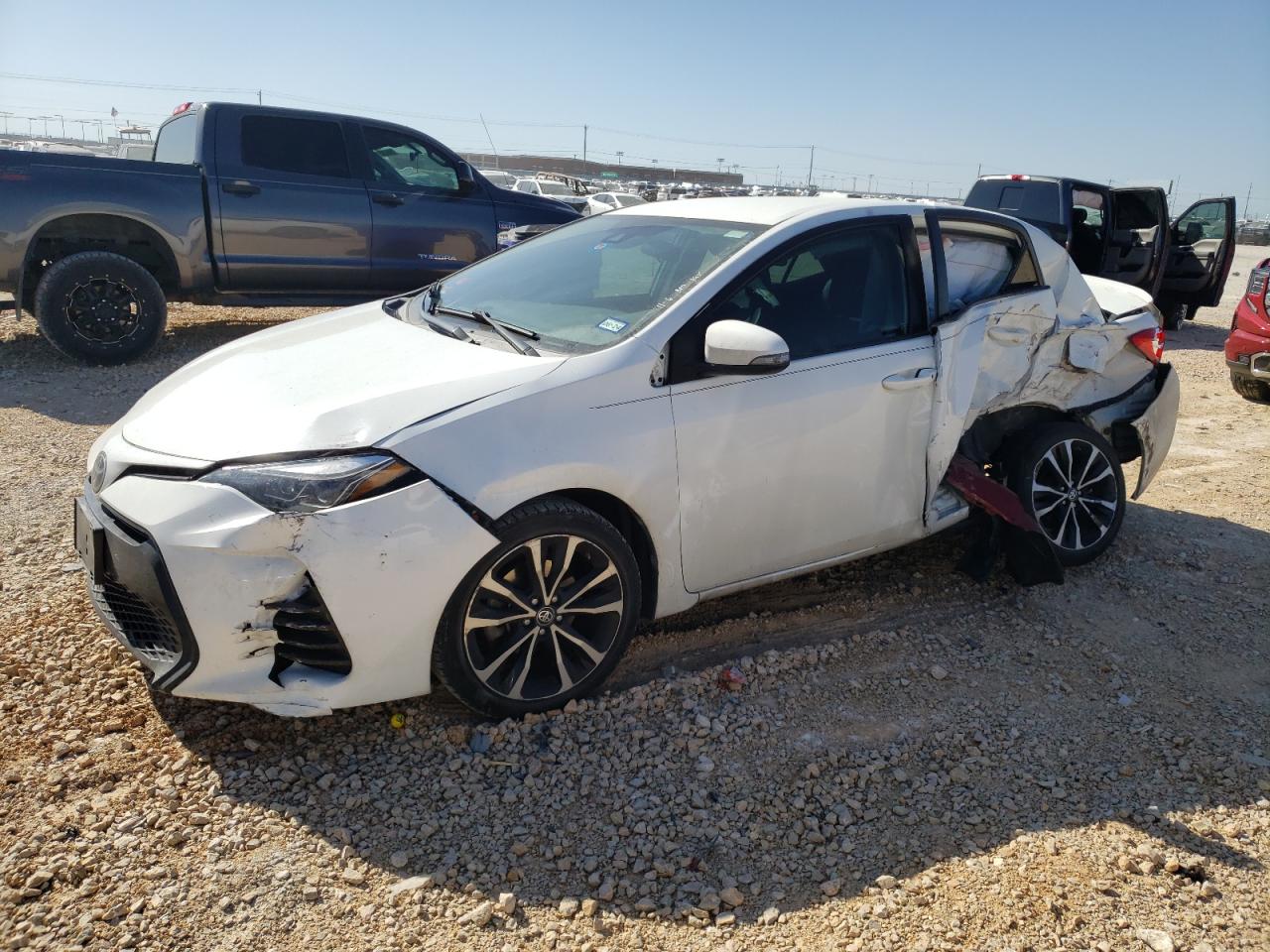 Изображение 1 2017 TOYOTA COROLLA L 2017 с VIN 5YFBURHE1HP655920