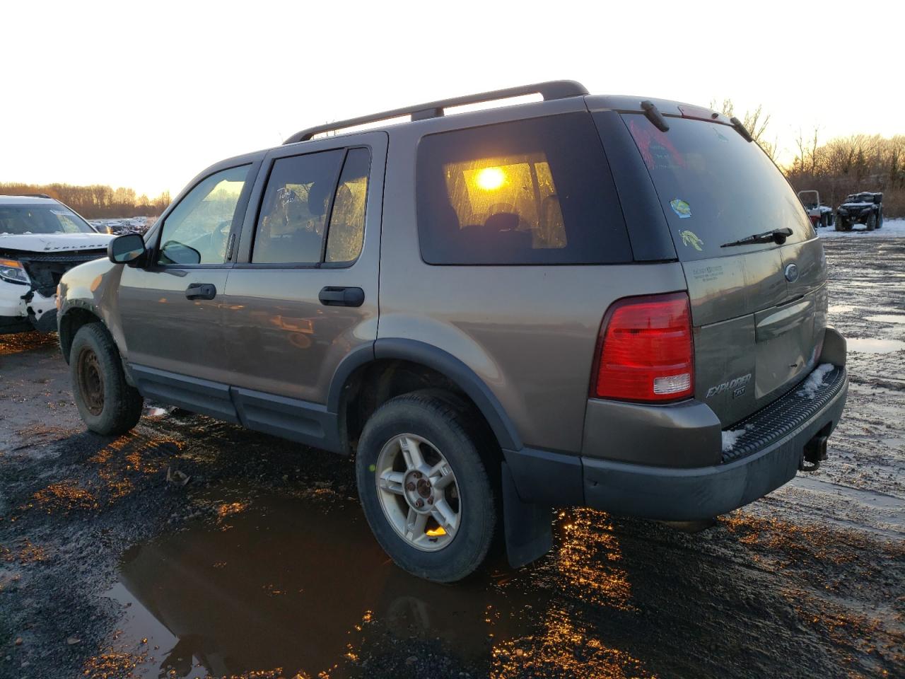 Obraz 2 z 2003 FORD EXPLORER XLT 2003 z VIN 1FMDU73K03UA54192