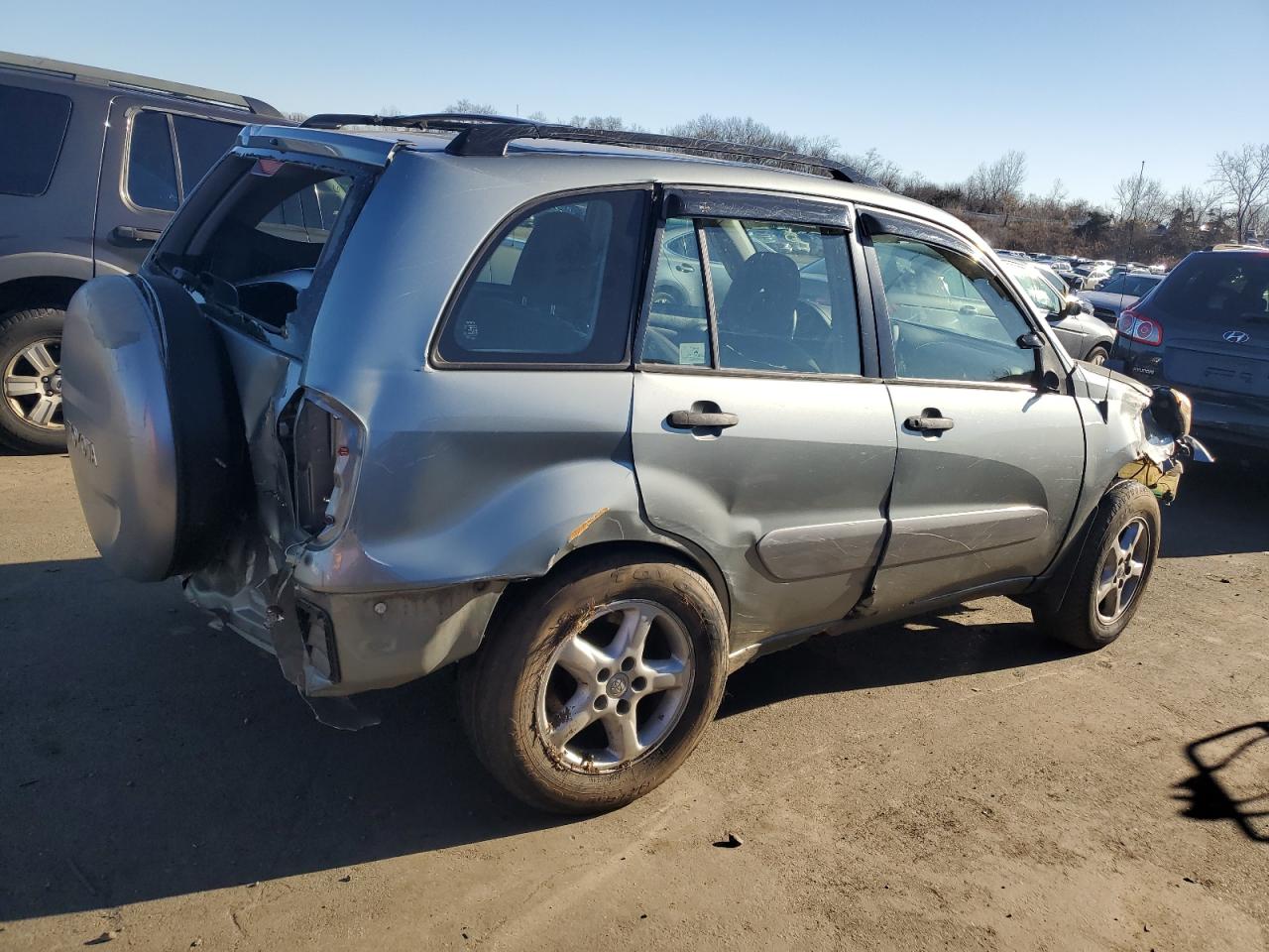 Image 3 of 2005 TOYOTA RAV4  2005 with VIN JTEHD20V950062062