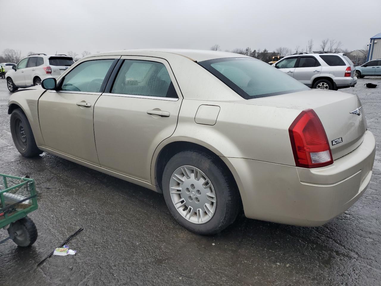 Image 2 of 2007 CHRYSLER 300  2007 with VIN 2C3KA43R67H604900