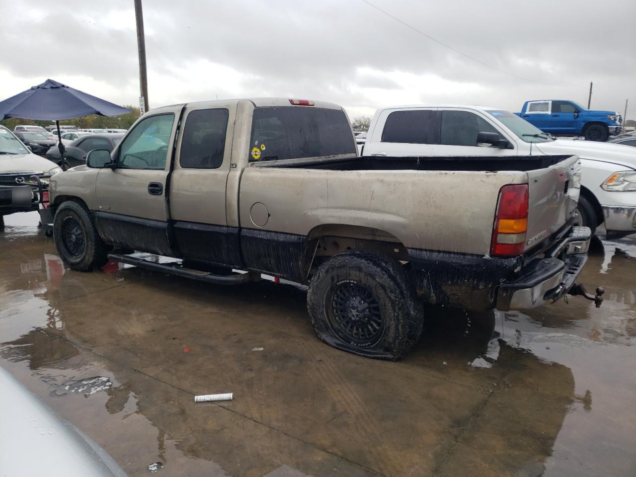 Изображение 2 2001 CHEVROLET SILVERADO K1500 2001 с VIN 2GCEK19T811286334