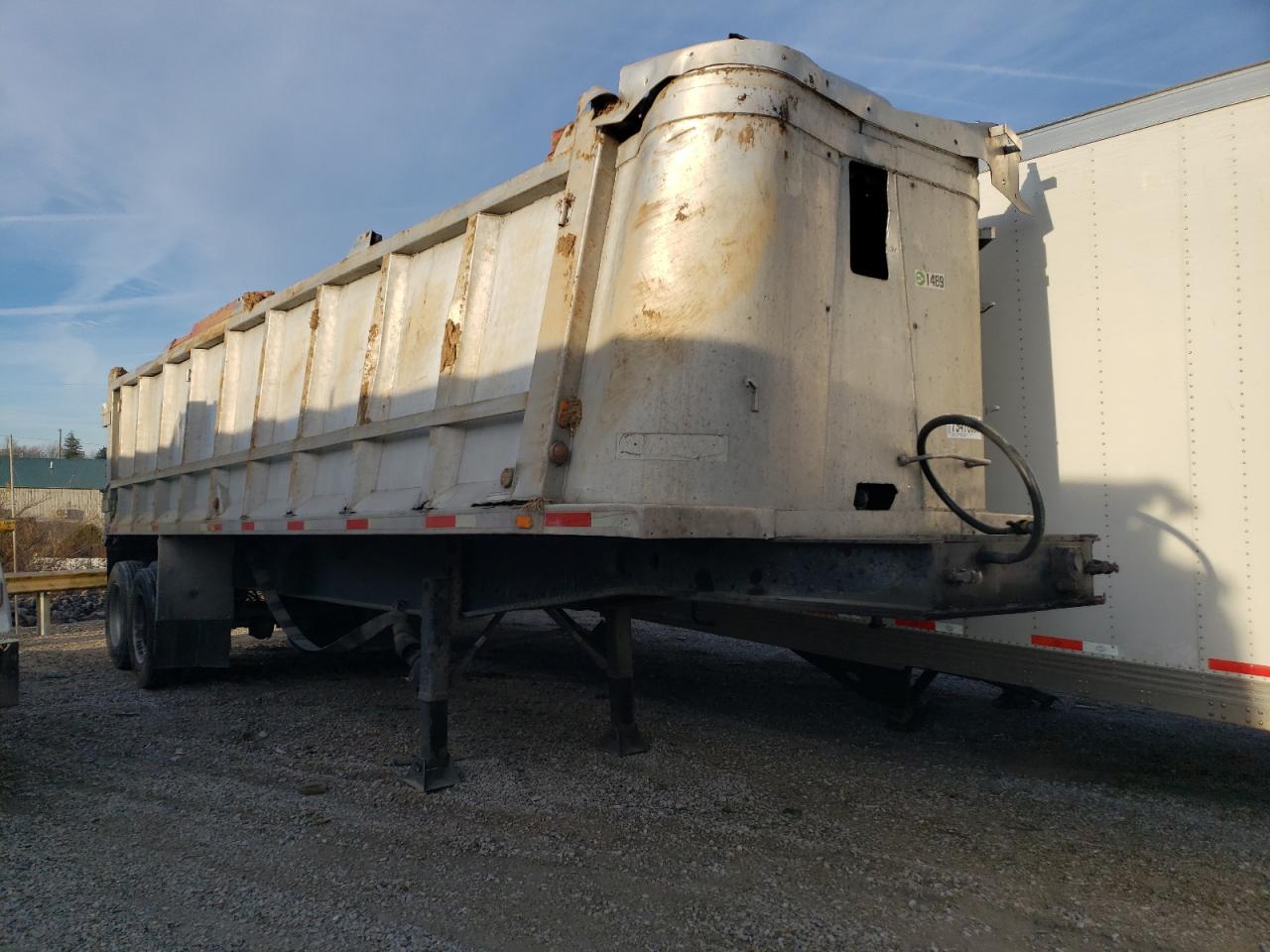 1979 RAVE TRAILER 1979 image